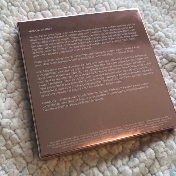 Becca X Chrissy Teigen Glow Face Palette - Picture 2 of 4
